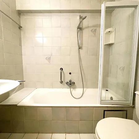 Beachfront In Apartment