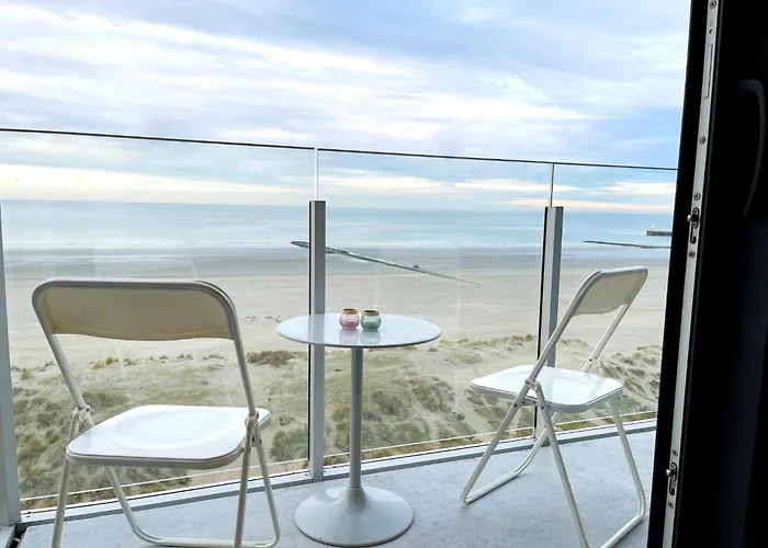 Апартаменты Beachfront In *